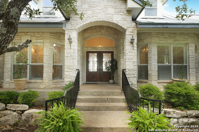 Listing photo id 3 for 7424 Secretariat Lane