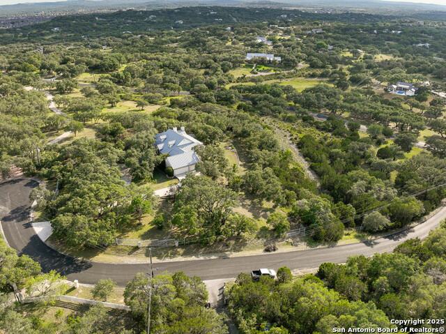 Listing photo id 57 for 7424 Secretariat Lane