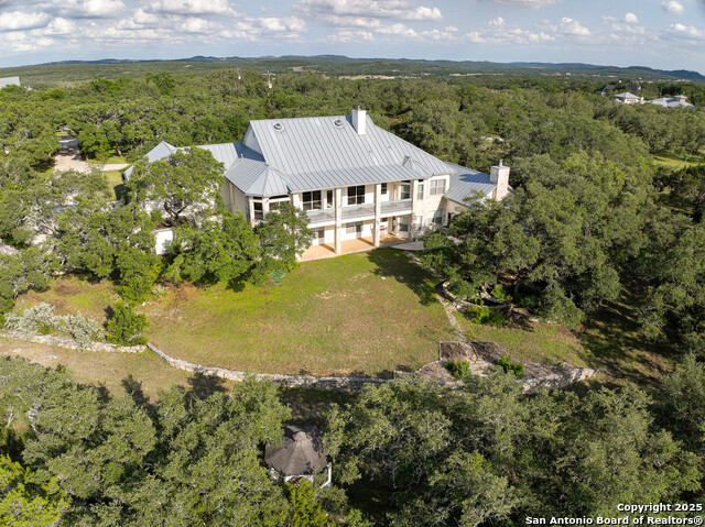 Listing photo id 59 for 7424 Secretariat Lane