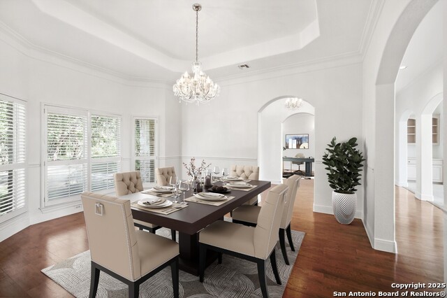 Listing photo id 6 for 7424 Secretariat Lane