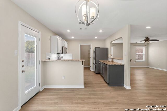 Image 7 of 15 For 7642 Fletchers