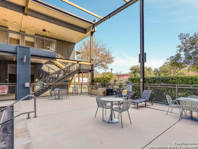 Image 2 of 19 For 831 Flores S 2110