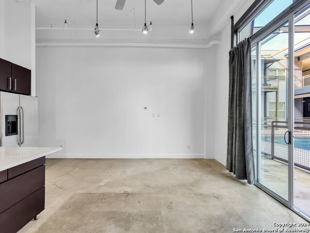 Image 3 of 19 For 831 Flores S 2110