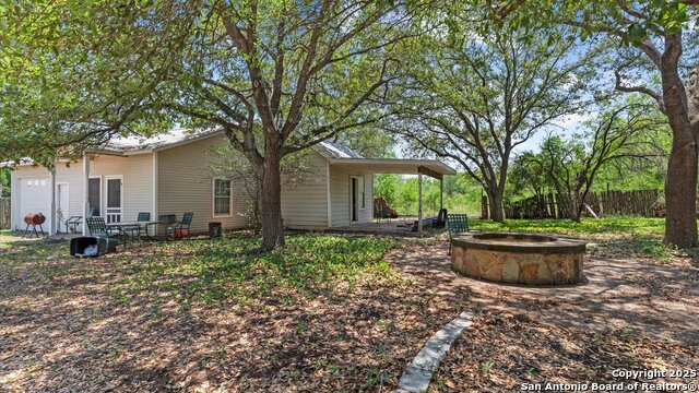 Listing photo id 21 for 160 Klein E