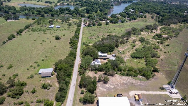 Listing photo id 22 for 160 Klein E