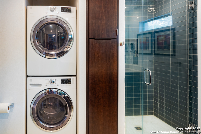 Listing photo id 22 for 2818 Old Moss
