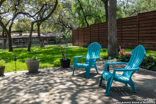 Listing photo id 29 for 2818 Old Moss