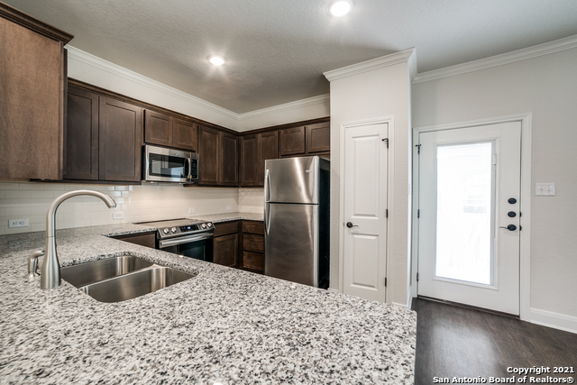 Image 11 of 25 For 10315 Lynwood Branch  101