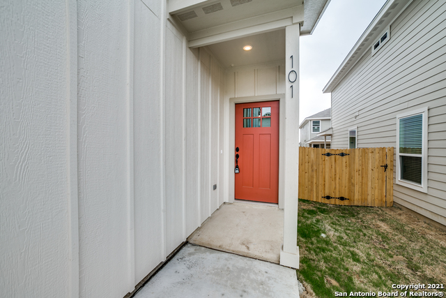 Image 2 of 25 For 10315 Lynwood Branch  101