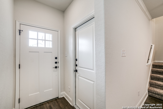 Image 4 of 25 For 10315 Lynwood Branch  101