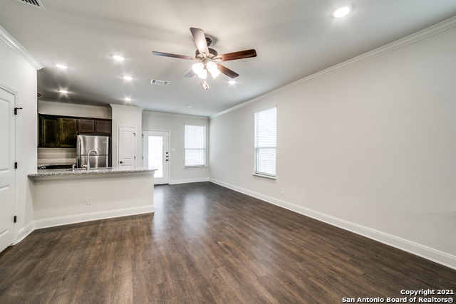 Image 6 of 25 For 10315 Lynwood Branch  101