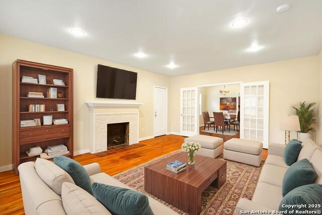 Image 7 of 52 For 255 Natalen Ave