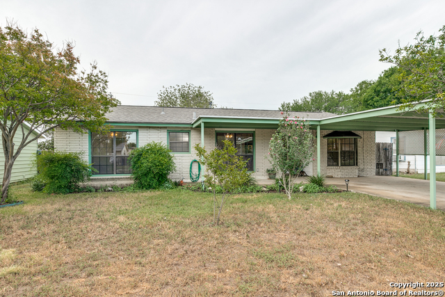 Listing photo id 0 for 118 Elkins