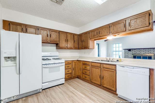 Listing photo id 3 for 118 Elkins