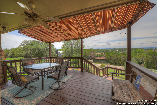 Image 2 of 50 For 821 Lakeview