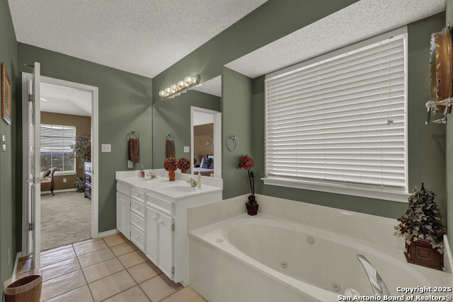 Image 30 of 50 For 821 Lakeview