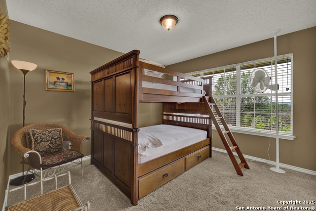 Image 33 of 50 For 821 Lakeview
