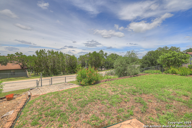 Image 47 of 50 For 821 Lakeview