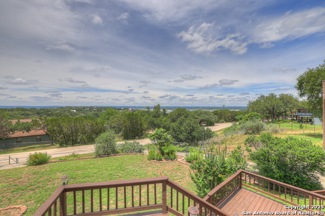 Image 8 of 50 For 821 Lakeview