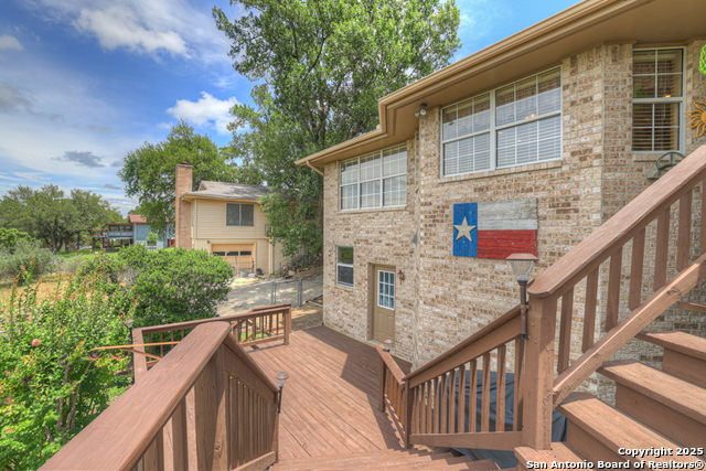 Image 9 of 50 For 821 Lakeview