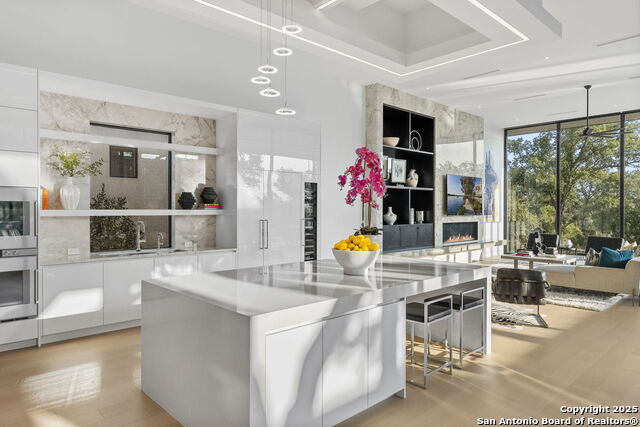 Listing photo id 13 for 24615 Cliff Line