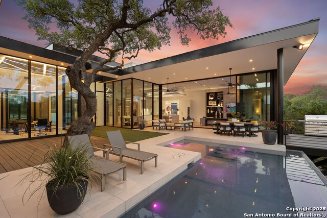 Listing photo id 0 for 24615 Cliff Line