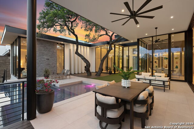 Listing photo id 38 for 24615 Cliff Line
