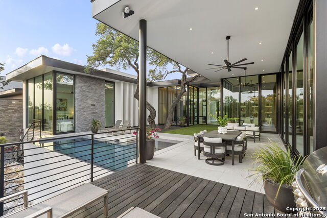 Listing photo id 49 for 24615 Cliff Line