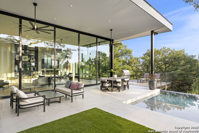 Listing photo id 52 for 24615 Cliff Line