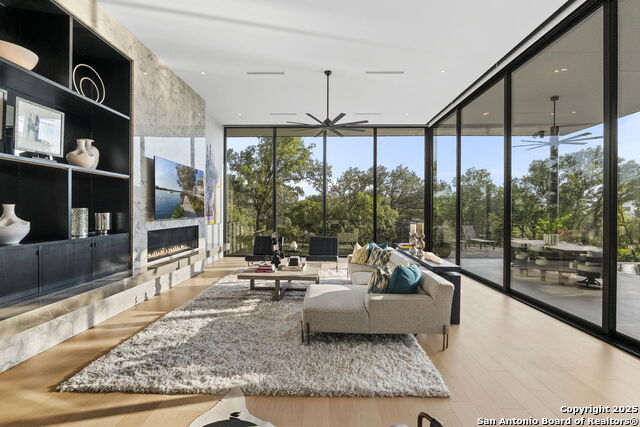 Listing photo id 6 for 24615 Cliff Line