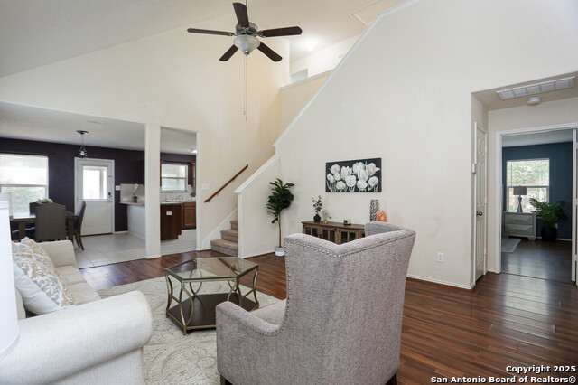 Listing photo id 4 for 6519 Candlecane
