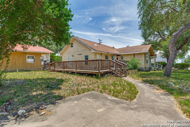 Listing photo id 1 for 3311 W Commerce St