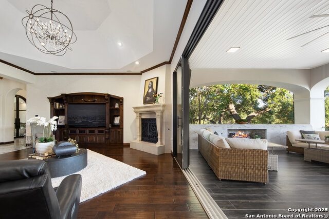 Listing photo id 14 for 11118 Anaqua Spgs