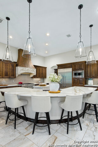 Listing photo id 33 for 11118 Anaqua Spgs