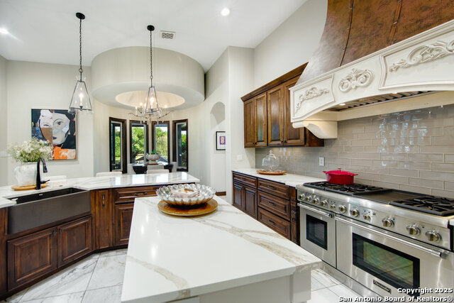 Listing photo id 36 for 11118 Anaqua Spgs