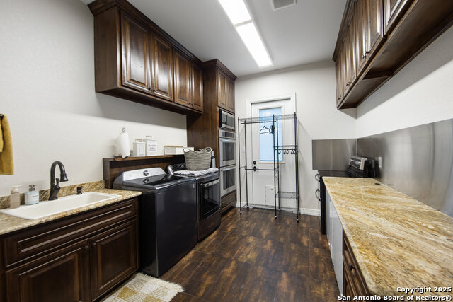 Listing photo id 44 for 11118 Anaqua Spgs