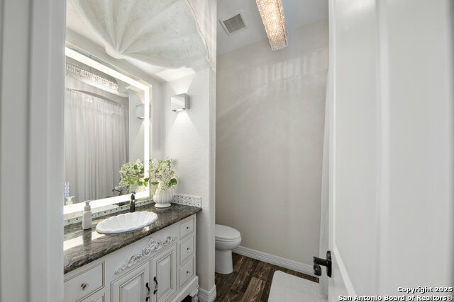 Listing photo id 48 for 11118 Anaqua Spgs