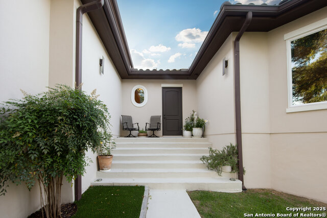 Listing photo id 62 for 11118 Anaqua Spgs