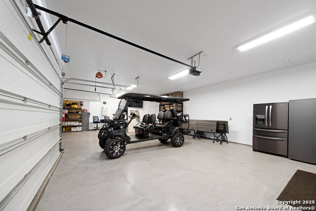 Listing photo id 65 for 11118 Anaqua Spgs