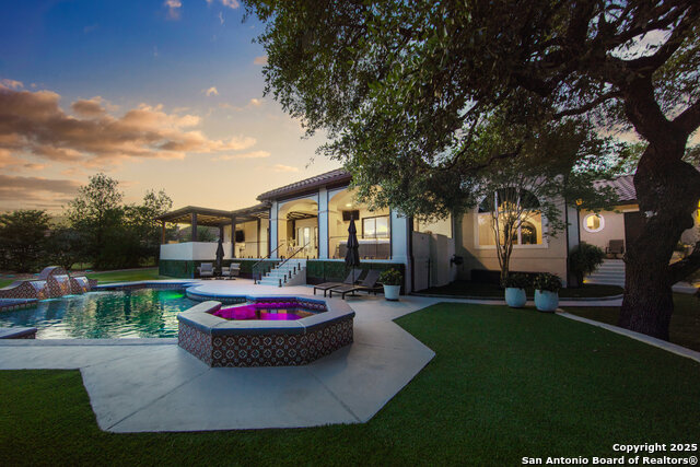 Listing photo id 76 for 11118 Anaqua Spgs