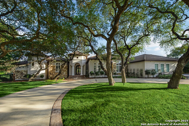 Listing photo id 6 for 11118 Anaqua Spgs