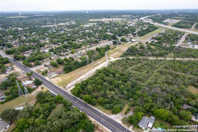 Image 4 of 10 For 1043 Pecan Valley
