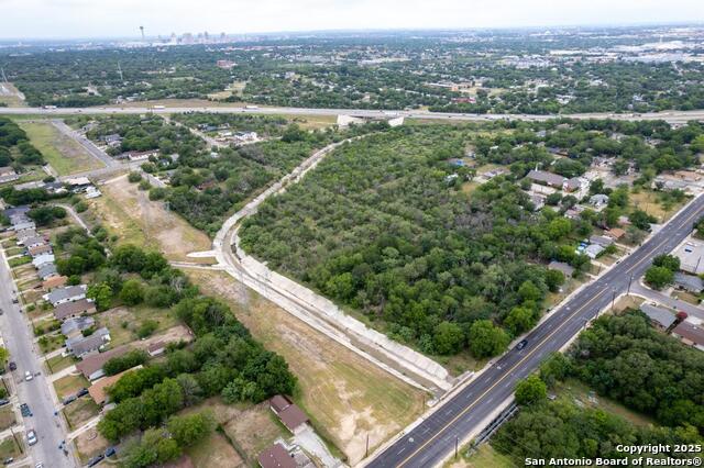 Image 5 of 10 For 1043 Pecan Valley