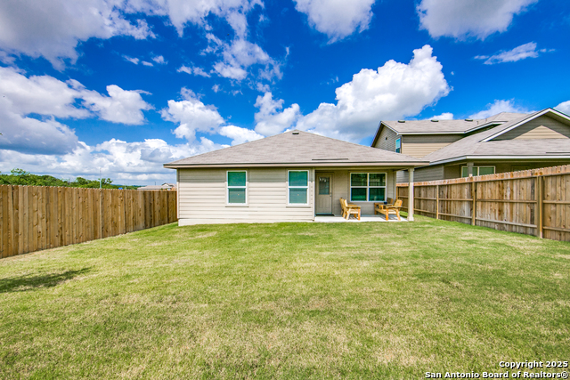 Listing photo id 23 for 7610 Eclipse Mark