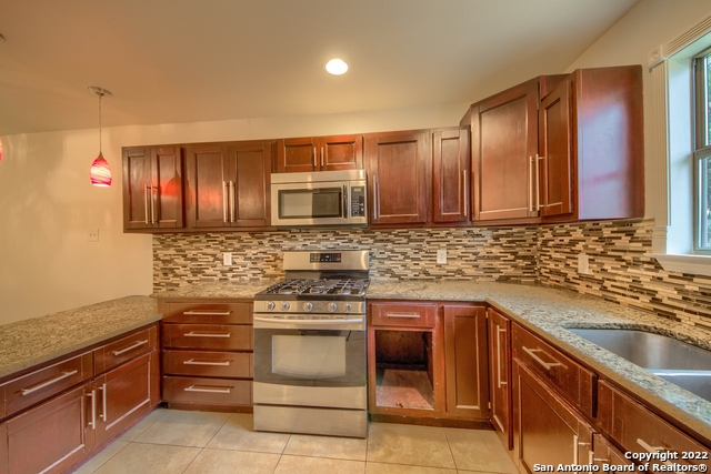 Image 10 of 25 For 11015 Wedgewood Dr