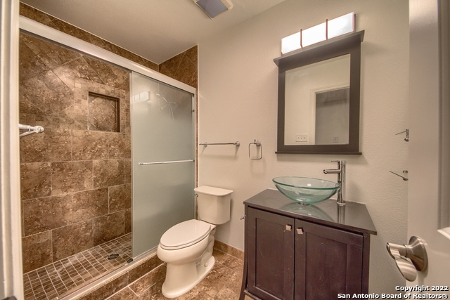 Image 20 of 25 For 11015 Wedgewood Dr