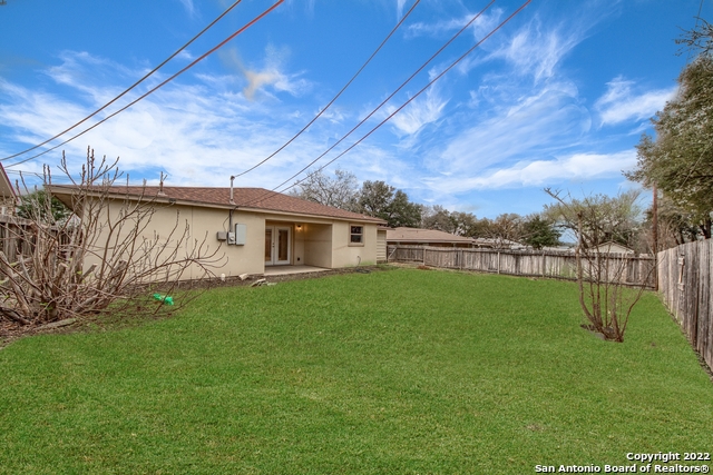Image 25 of 25 For 11015 Wedgewood Dr