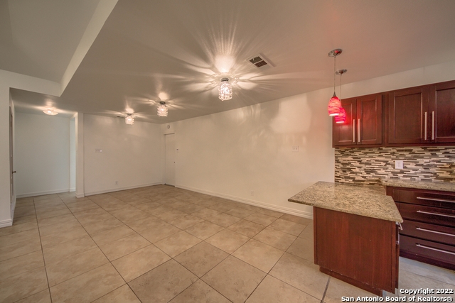 Image 6 of 25 For 11015 Wedgewood Dr