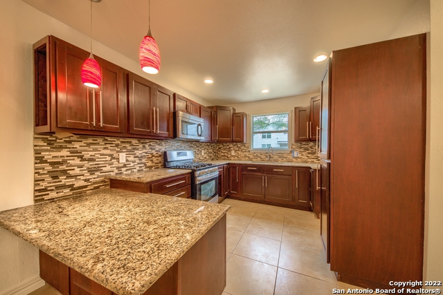 Image 8 of 25 For 11015 Wedgewood Dr