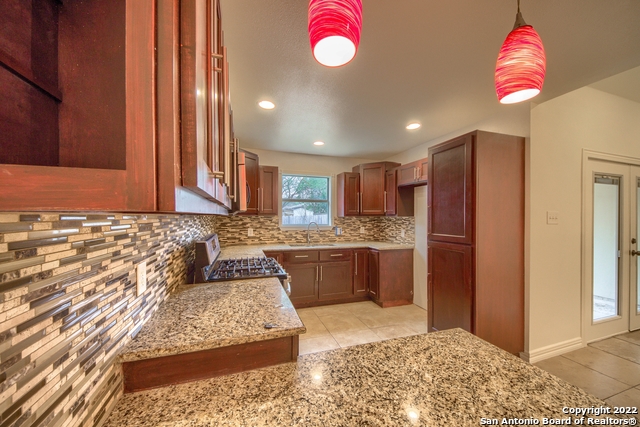 Image 9 of 25 For 11015 Wedgewood Dr